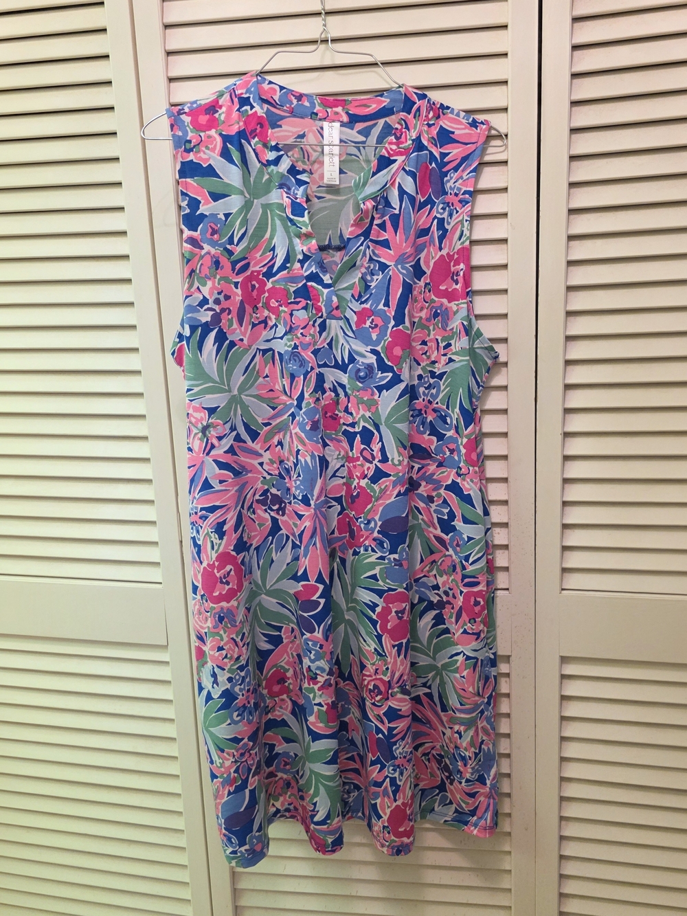 Dear Scarlett Floral Sleeveless Midi Dress in Blue & Pink L